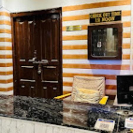 Hotel Nilamber By Grb Lumding Esterno foto