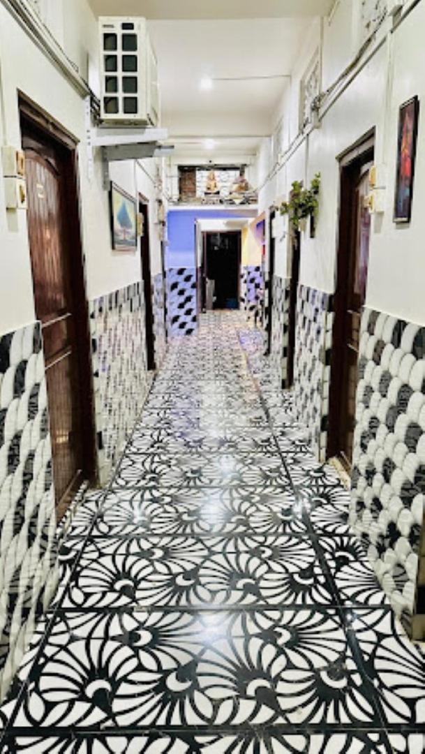 Hotel Nilamber By Grb Lumding Esterno foto